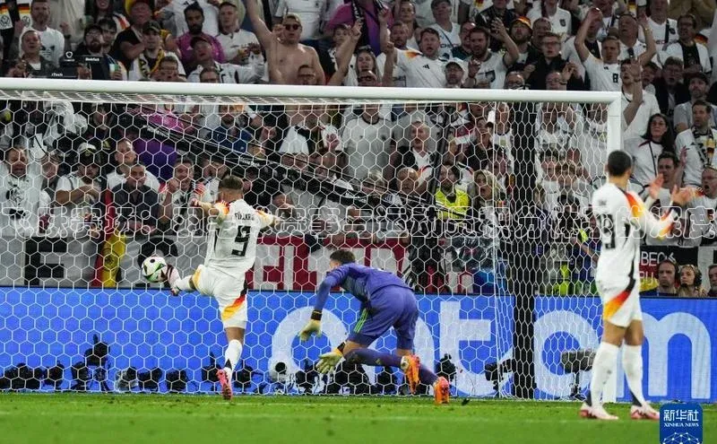 飞跃赛场：羽毛球赛事与运动员积分体系的深度